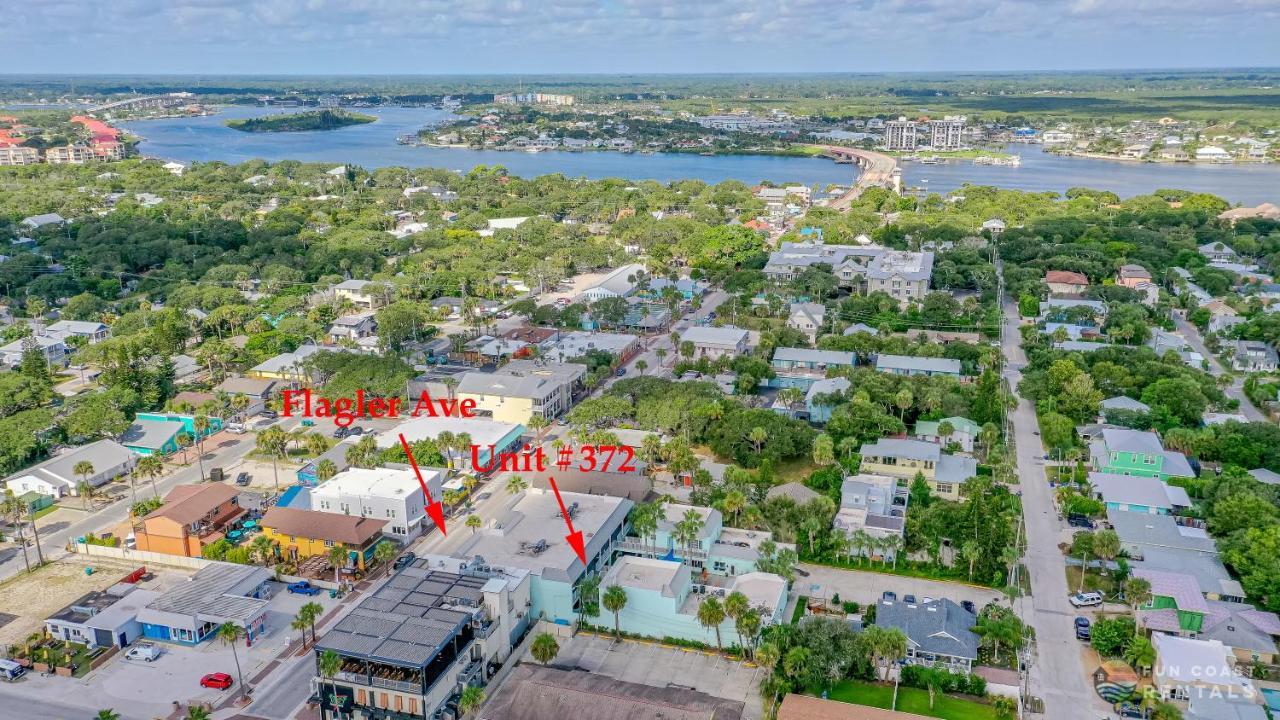 On Flagler Avenue! Dog Friendly With Balcony And Parking Walk To The Beach! Нью-Смірна-Біч Екстер'єр фото