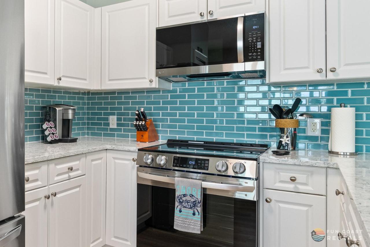 On Flagler Avenue! Dog Friendly With Balcony And Parking Walk To The Beach! Нью-Смірна-Біч Екстер'єр фото